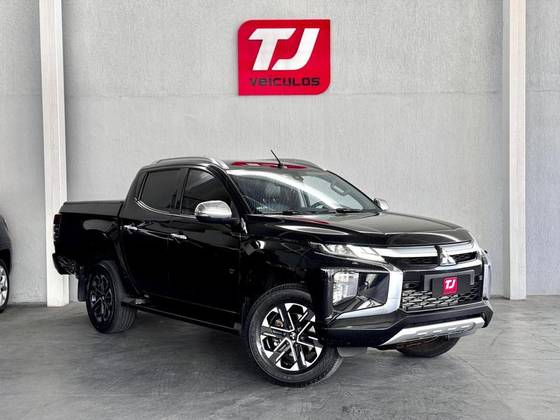 MITSUBISHI L200 TRITON 2.4 16V TURBO DIESEL SPORT HPE-S CD 4P 4X4 AUTOMÁTICO